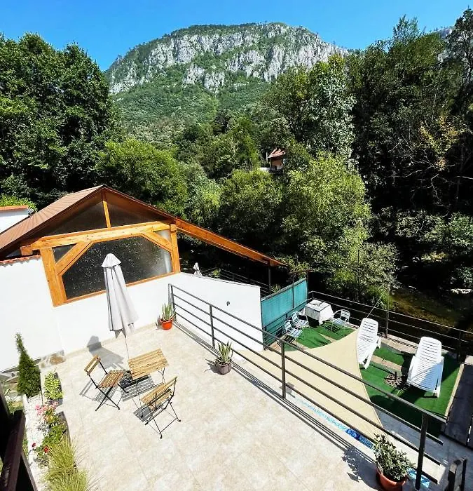 Casa Anca-1